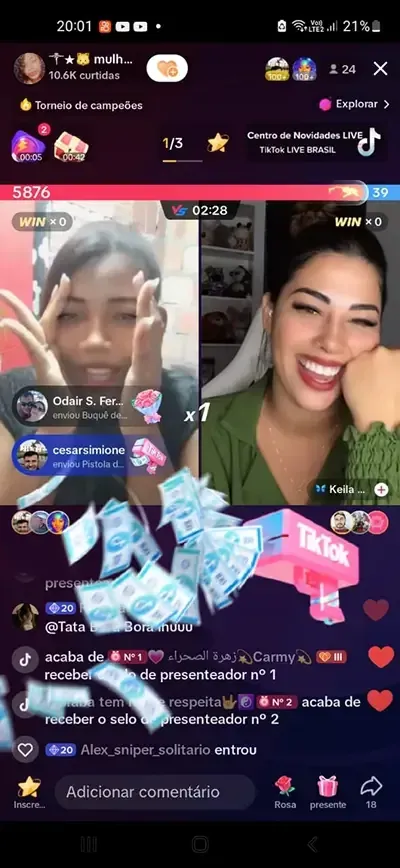 Talento da Moura Agency recebendo o presente máquina de dinheiro no TikTok LIVE